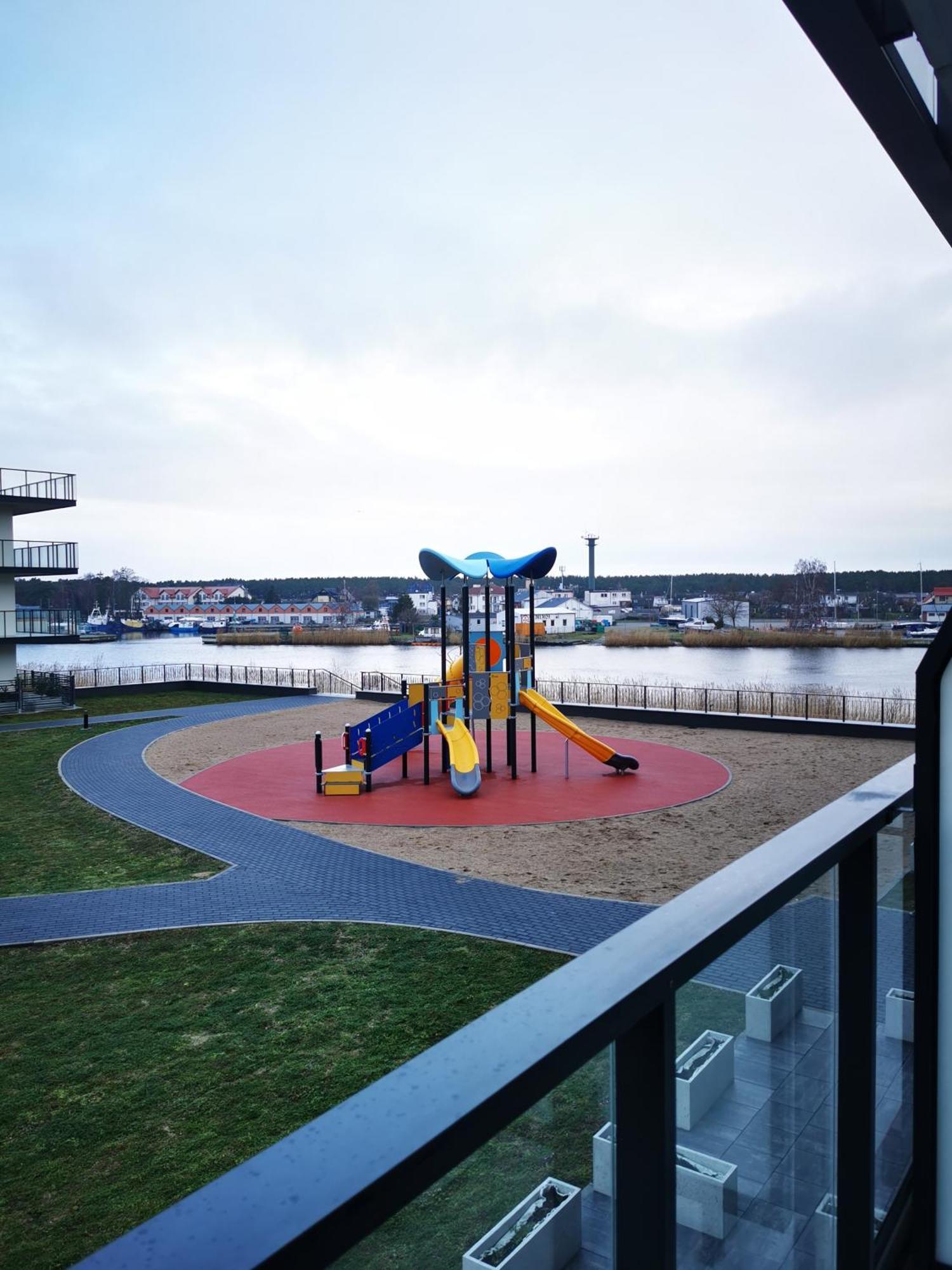 Apolonia Apartamenty I - Spa Dziwnow Bagian luar foto